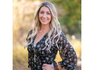 Looking to Move? Sarah Moore Makes Home Buying Easy!